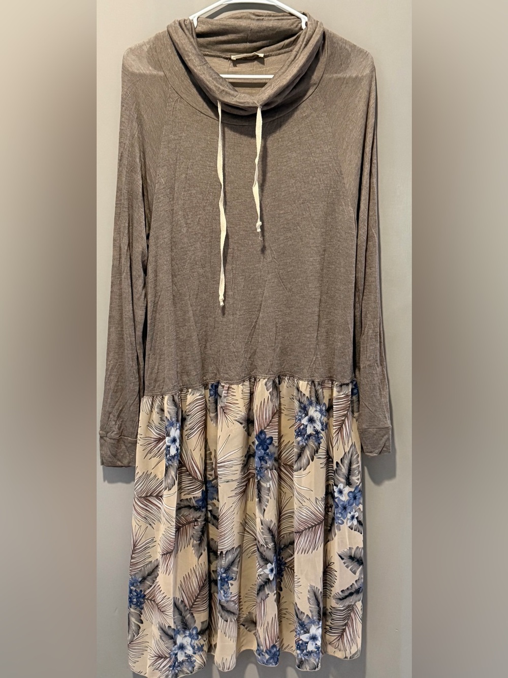 hopely shirt/dress women's size medium floral